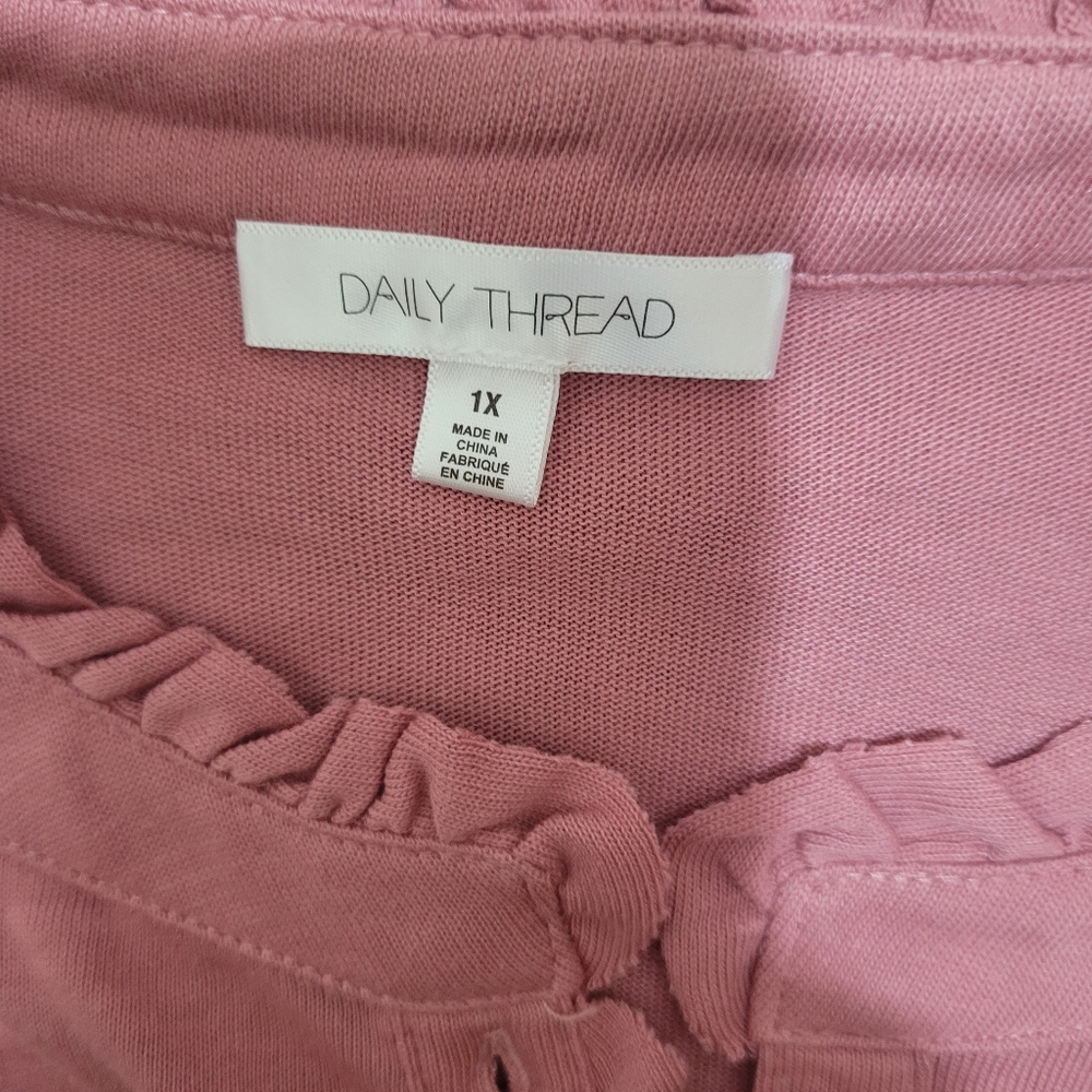 Daily Thread Blouse‎ Womens 1X Pink Popover Ruffle Neck New Boxy Feminine - Picture 3 of 6